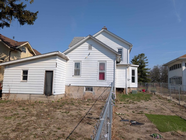 709 Lincoln, FREEPORT, Illinois 61032, 4 Bedrooms Bedrooms, ,1 BathroomBathrooms,House,For Sale,Lincoln,202601713