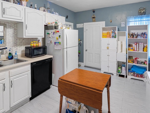 709 Lincoln, FREEPORT, Illinois 61032, 4 Bedrooms Bedrooms, ,1 BathroomBathrooms,House,For Sale,Lincoln,202601713