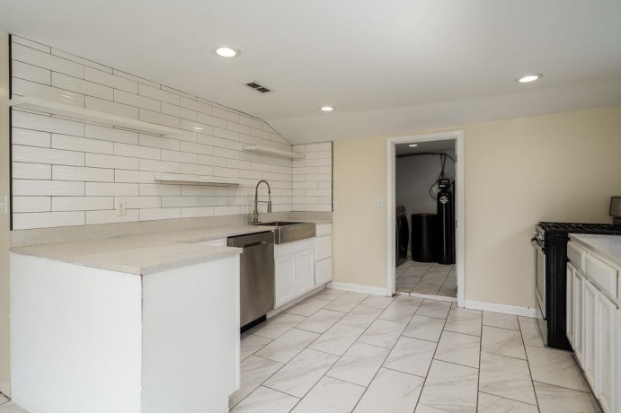 6681 42nd, ROCKFORD, Illinois 61109, 4 Bedrooms Bedrooms, ,2 BathroomsBathrooms,House,For Sale,42nd,202601715