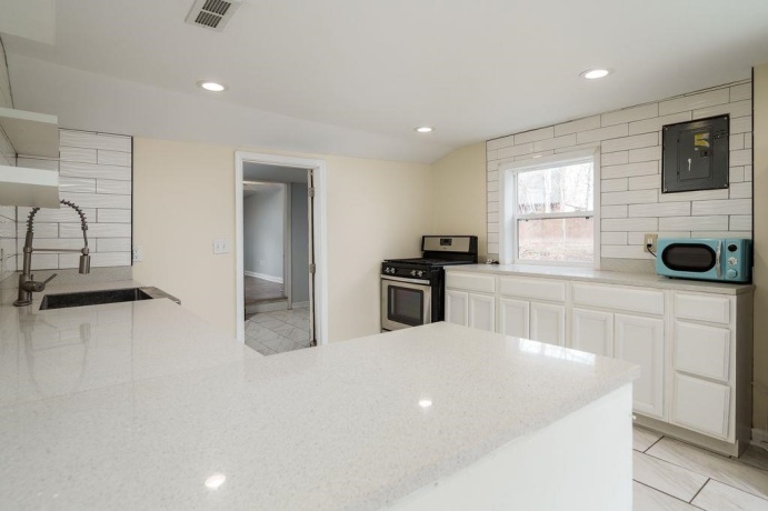 6681 42nd, ROCKFORD, Illinois 61109, 4 Bedrooms Bedrooms, ,2 BathroomsBathrooms,House,For Sale,42nd,202601715