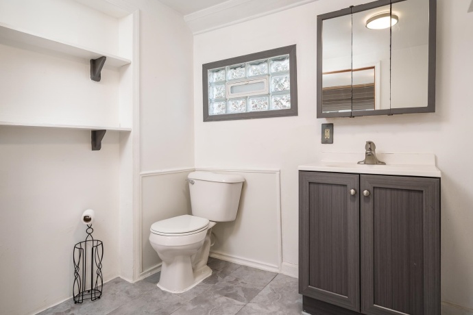 1764 LEONARD, ROCKFORD, Illinois 61109, 1 Bedroom Bedrooms, ,1 BathroomBathrooms,House,For Sale,LEONARD,202601720