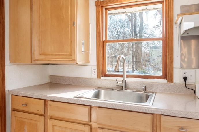 1764 LEONARD, ROCKFORD, Illinois 61109, 1 Bedroom Bedrooms, ,1 BathroomBathrooms,House,For Sale,LEONARD,202601720