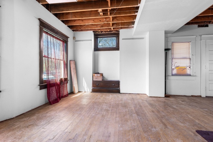 620 CHURCH ST, ROCKFORD, Illinois 61102, 4 Bedrooms Bedrooms, ,1 BathroomBathrooms,House,For Sale,CHURCH ST,202601723