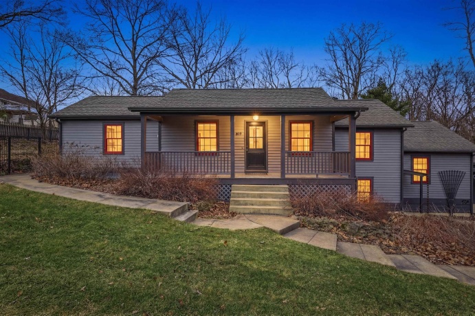 619 Dodge, GALENA, Illinois 61036, 2 Bedrooms Bedrooms, ,2 BathroomsBathrooms,House,For Sale,Dodge,202601725