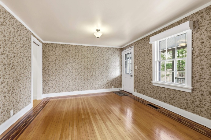 619 Dodge, GALENA, Illinois 61036, 2 Bedrooms Bedrooms, ,2 BathroomsBathrooms,House,For Sale,Dodge,202601725