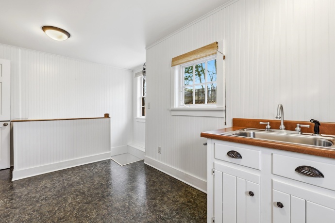 619 Dodge, GALENA, Illinois 61036, 2 Bedrooms Bedrooms, ,2 BathroomsBathrooms,House,For Sale,Dodge,202601725