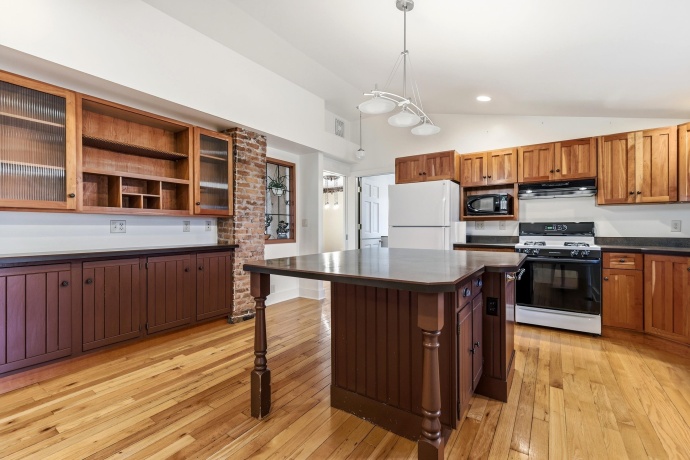 619 Dodge, GALENA, Illinois 61036, 2 Bedrooms Bedrooms, ,2 BathroomsBathrooms,House,For Sale,Dodge,202601725