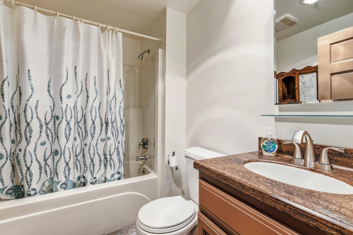 619 Dodge, GALENA, Illinois 61036, 2 Bedrooms Bedrooms, ,2 BathroomsBathrooms,House,For Sale,Dodge,202601725