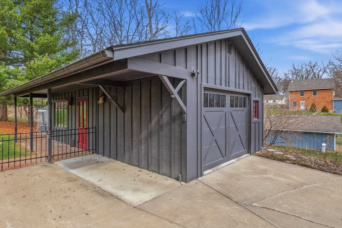 619 Dodge, GALENA, Illinois 61036, 2 Bedrooms Bedrooms, ,2 BathroomsBathrooms,House,For Sale,Dodge,202601725