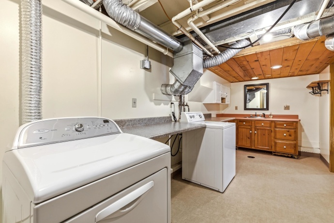 619 Dodge, GALENA, Illinois 61036, 2 Bedrooms Bedrooms, ,2 BathroomsBathrooms,House,For Sale,Dodge,202601725