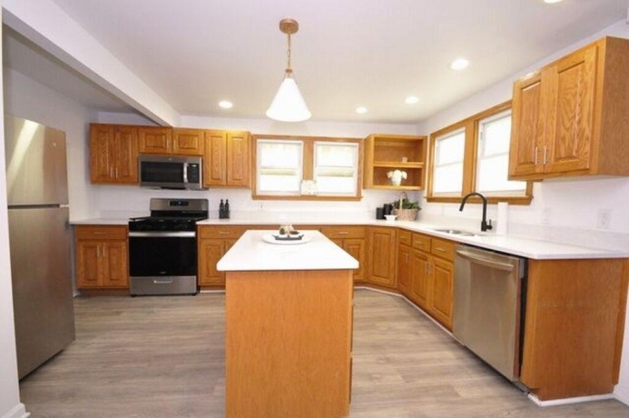 112 Chippewa, DWIGHT, Illinois 60420, 4 Bedrooms Bedrooms, ,2 BathroomsBathrooms,House,For Sale,Chippewa,202601726