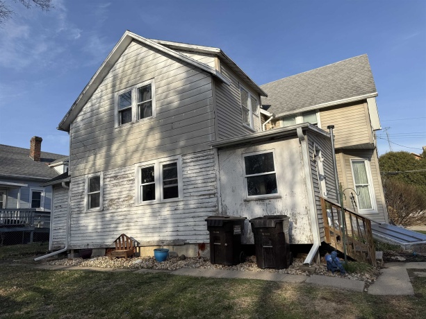 436 Apple, FREEPORT, Illinois 61032, 4 Bedrooms Bedrooms, ,2 BathroomsBathrooms,House,For Sale,Apple,202601728