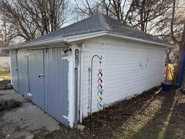 436 Apple, FREEPORT, Illinois 61032, 4 Bedrooms Bedrooms, ,2 BathroomsBathrooms,House,For Sale,Apple,202601728