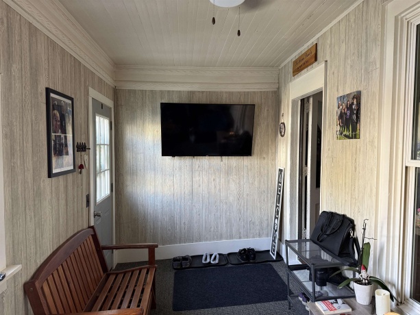 436 Apple, FREEPORT, Illinois 61032, 4 Bedrooms Bedrooms, ,2 BathroomsBathrooms,House,For Sale,Apple,202601728