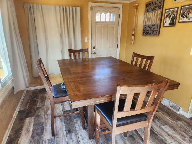 1619 Eastmoreland, ROCKFORD, Illinois 61108, 2 Bedrooms Bedrooms, ,1 BathroomBathrooms,House,For Sale,Eastmoreland,202601730