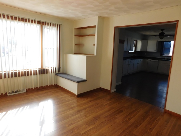 303 Locust, LENA, Illinois 61048, 3 Bedrooms Bedrooms, ,1 BathroomBathrooms,House,For Sale,Locust,202601734