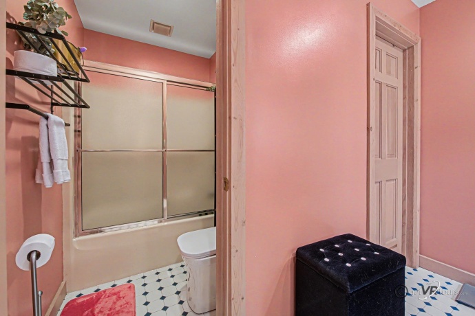 5 Knoll, GALENA, Illinois 61036, 4 Bedrooms Bedrooms, ,3 BathroomsBathrooms,House,For Sale,Knoll,202601738