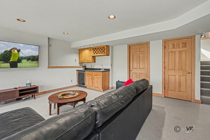 5 Knoll, GALENA, Illinois 61036, 4 Bedrooms Bedrooms, ,3 BathroomsBathrooms,House,For Sale,Knoll,202601738