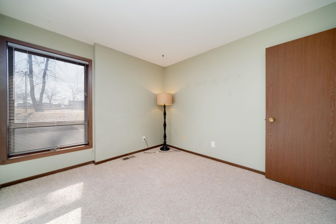 218 Bienterra, ROCKFORD, Illinois 61107, 2 Bedrooms Bedrooms, ,2 BathroomsBathrooms,Condominium,For Sale,Bienterra,202601111