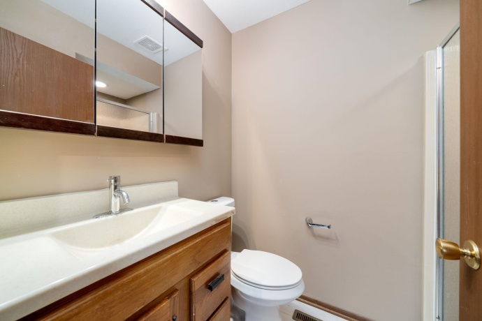 218 Bienterra, ROCKFORD, Illinois 61107, 2 Bedrooms Bedrooms, ,2 BathroomsBathrooms,Condominium,For Sale,Bienterra,202601111