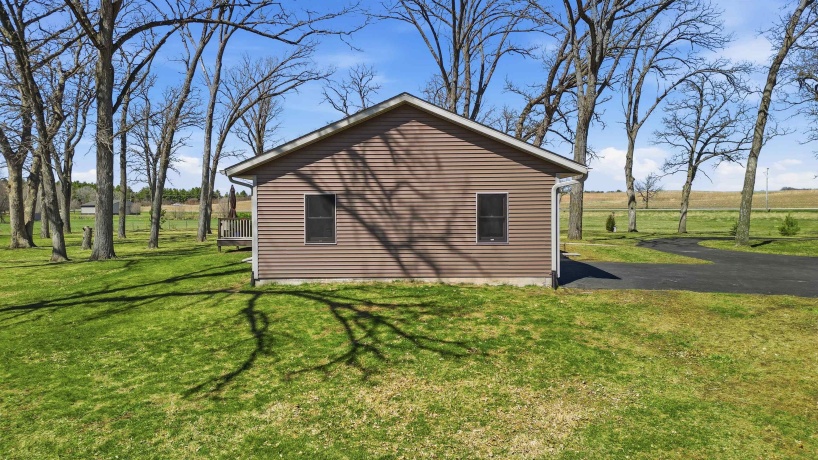 5287 Canfield (5 ac), CHANA, Illinois 61015, 3 Bedrooms Bedrooms, ,2 BathroomsBathrooms,House,For Sale,Canfield (5 ac),202601719