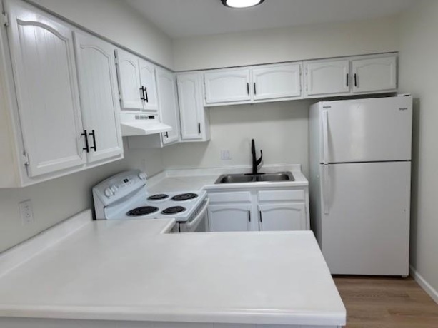 106 3rd Ave, MENDOTA, Illinois 61342, 2 Bedrooms Bedrooms, ,1 BathroomBathrooms,House,For Sale,3rd Ave,202601746