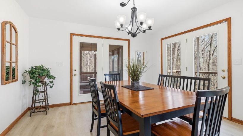 42 Shorewood, GALENA, Illinois 61036, 4 Bedrooms Bedrooms, ,3 BathroomsBathrooms,House,For Sale,Shorewood,202601752