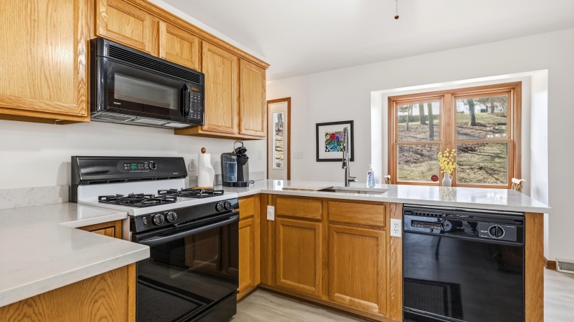 42 Shorewood, GALENA, Illinois 61036, 4 Bedrooms Bedrooms, ,3 BathroomsBathrooms,House,For Sale,Shorewood,202601752