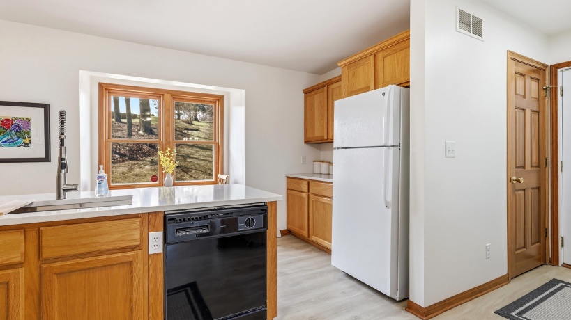 42 Shorewood, GALENA, Illinois 61036, 4 Bedrooms Bedrooms, ,3 BathroomsBathrooms,House,For Sale,Shorewood,202601752