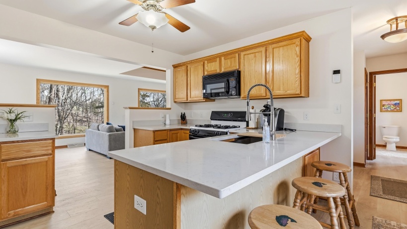 42 Shorewood, GALENA, Illinois 61036, 4 Bedrooms Bedrooms, ,3 BathroomsBathrooms,House,For Sale,Shorewood,202601752