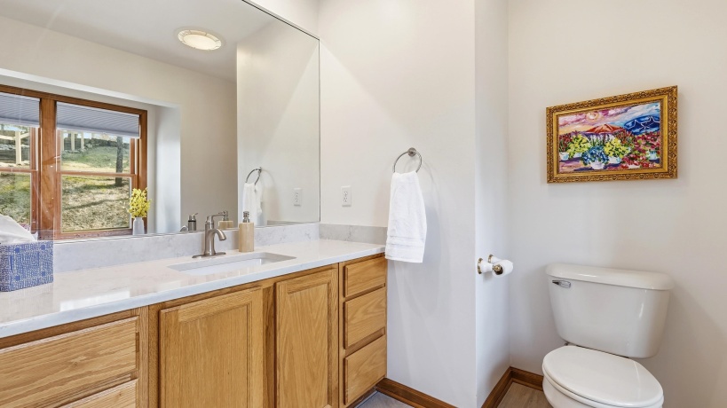 42 Shorewood, GALENA, Illinois 61036, 4 Bedrooms Bedrooms, ,3 BathroomsBathrooms,House,For Sale,Shorewood,202601752