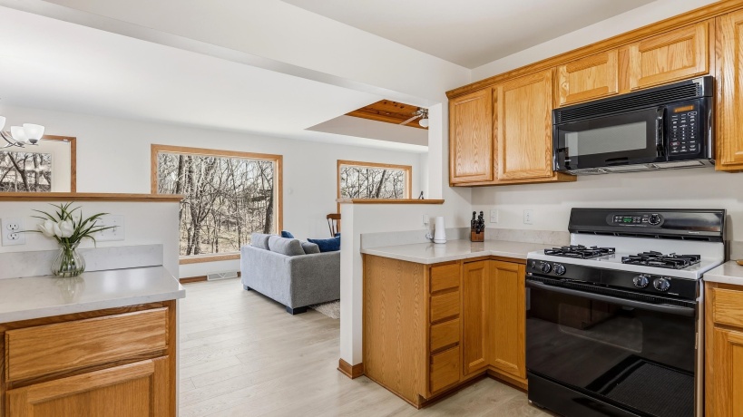 42 Shorewood, GALENA, Illinois 61036, 4 Bedrooms Bedrooms, ,3 BathroomsBathrooms,House,For Sale,Shorewood,202601752