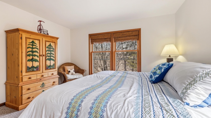 42 Shorewood, GALENA, Illinois 61036, 4 Bedrooms Bedrooms, ,3 BathroomsBathrooms,House,For Sale,Shorewood,202601752