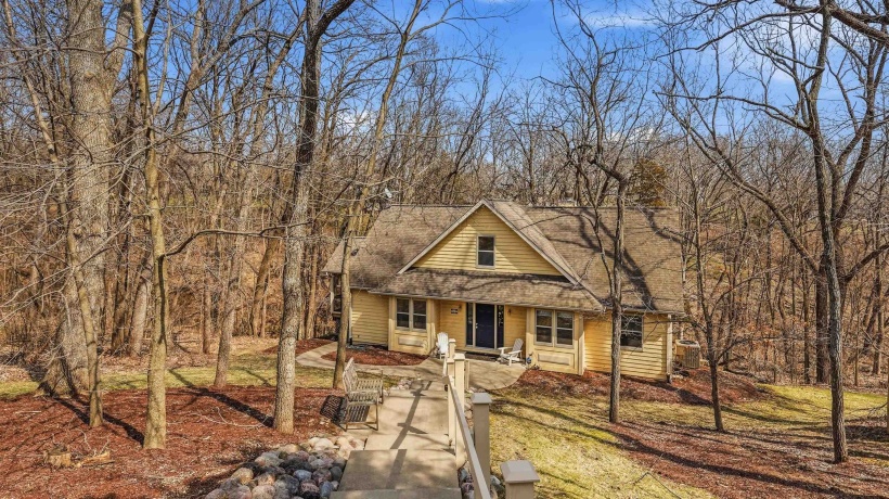 42 Shorewood, GALENA, Illinois 61036, 4 Bedrooms Bedrooms, ,3 BathroomsBathrooms,House,For Sale,Shorewood,202601752