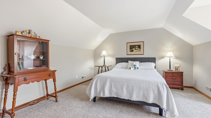 42 Shorewood, GALENA, Illinois 61036, 4 Bedrooms Bedrooms, ,3 BathroomsBathrooms,House,For Sale,Shorewood,202601752