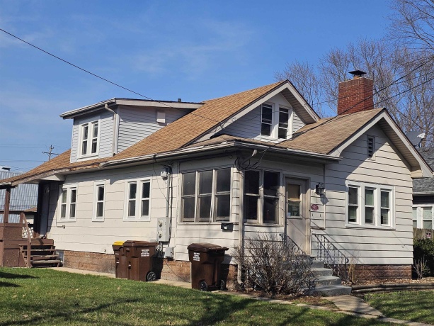 915 Van Wie, ROCKFORD, Illinois 61103, 3 Bedrooms Bedrooms, ,2 BathroomsBathrooms,House,For Sale,Van Wie,202601753