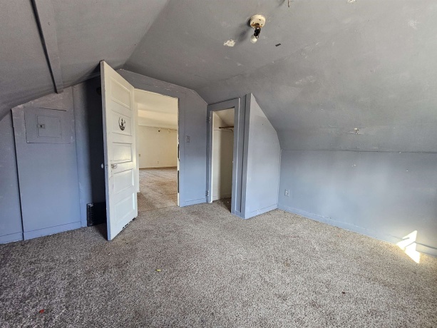 915 Van Wie, ROCKFORD, Illinois 61103, 3 Bedrooms Bedrooms, ,2 BathroomsBathrooms,House,For Sale,Van Wie,202601753