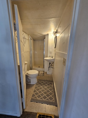 915 Van Wie, ROCKFORD, Illinois 61103, 3 Bedrooms Bedrooms, ,2 BathroomsBathrooms,House,For Sale,Van Wie,202601753