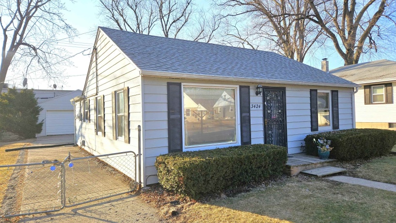 3424 Robey, ROCKFORD, Illinois 61103, 3 Bedrooms Bedrooms, ,1 BathroomBathrooms,House,For Sale,Robey,202600863