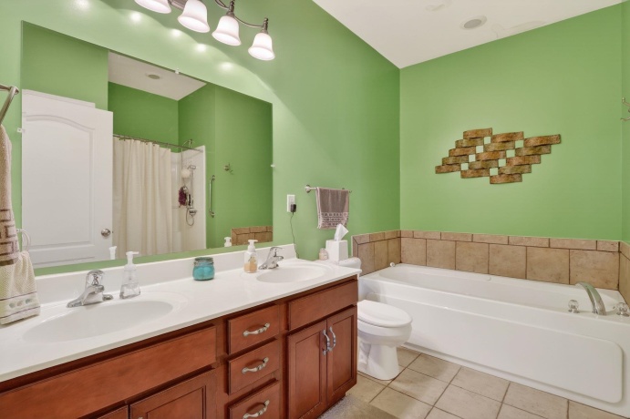 3721 Green Tree, DEKALB, Illinois 60115, 3 Bedrooms Bedrooms, ,3 BathroomsBathrooms,Condominium,For Sale,Green Tree,202601750