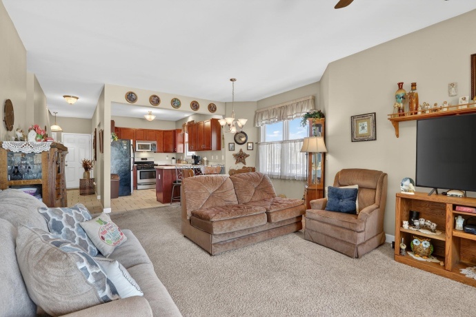 3721 Green Tree, DEKALB, Illinois 60115, 3 Bedrooms Bedrooms, ,3 BathroomsBathrooms,Condominium,For Sale,Green Tree,202601750