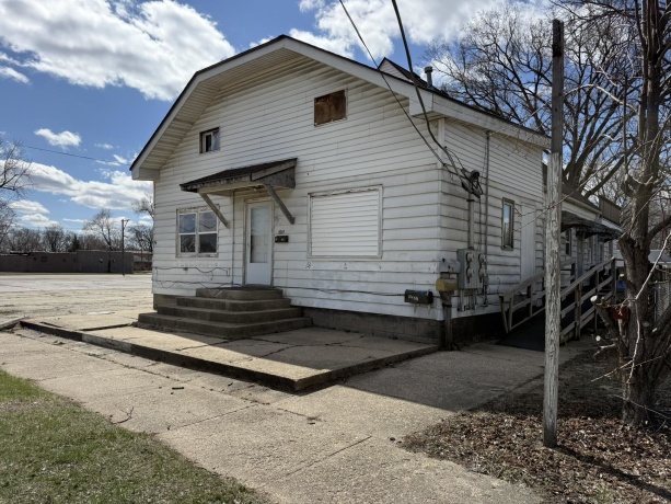 3207 Kishwaukee, ROCKFORD, Illinois 61109, ,3 - 4 Units,For Sale,Kishwaukee,202601760