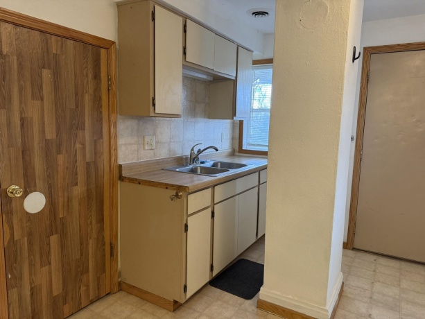 3207 Kishwaukee, ROCKFORD, Illinois 61109, ,3 - 4 Units,For Sale,Kishwaukee,202601760