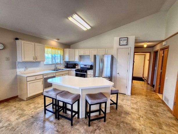 17-199R Lake Carroll, LAKE CARROLL, Illinois 61046, 3 Bedrooms Bedrooms, ,2 BathroomsBathrooms,House,For Sale,Lake Carroll,202601759