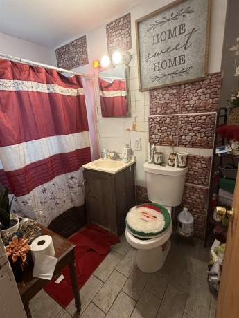 1916 Loomis, ROCKFORD, Illinois 61102, 3 Bedrooms Bedrooms, ,1 BathroomBathrooms,House,For Sale,Loomis,202601763