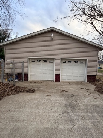 603 Iris, SAVANNA, Illinois 61074, 4 Bedrooms Bedrooms, ,2 BathroomsBathrooms,House,For Sale,Iris,202601764