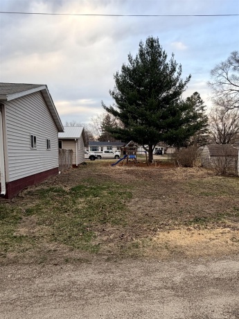 603 Iris, SAVANNA, Illinois 61074, 4 Bedrooms Bedrooms, ,2 BathroomsBathrooms,House,For Sale,Iris,202601764