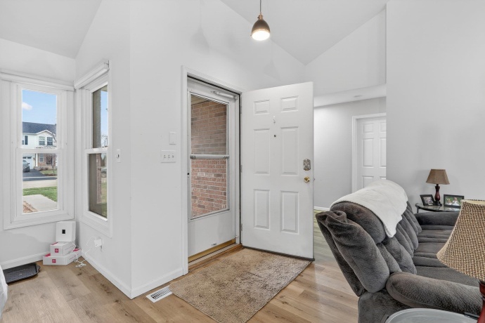 1919 Cloverdale, BELVIDERE, Illinois 61008, 4 Bedrooms Bedrooms, ,2 BathroomsBathrooms,House,For Sale,Cloverdale,202601766