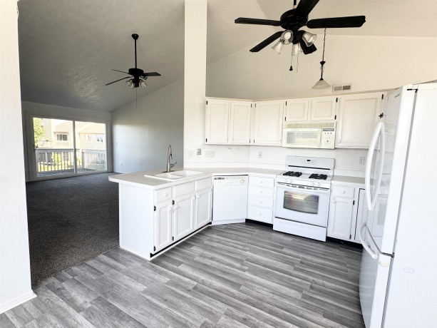 5128 Morning Glory, LOVES PARK, Illinois 61111, 2 Bedrooms Bedrooms, ,2 BathroomsBathrooms,Condominium,For Sale,Morning Glory,202600344