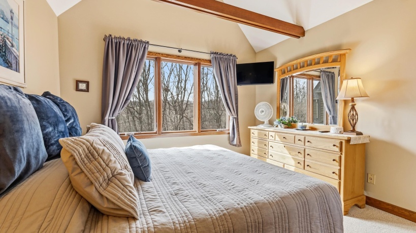 16 Farmstead, GALENA, Illinois 61036, 3 Bedrooms Bedrooms, ,3 BathroomsBathrooms,Condominium,For Sale,Farmstead,202601769